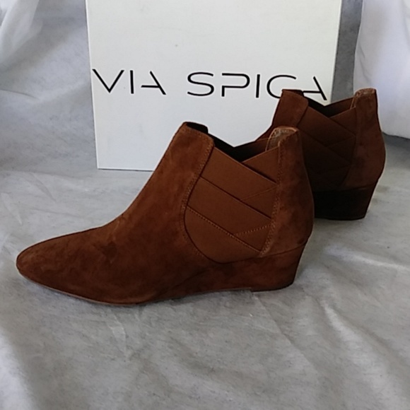 Via Spiga Shoes - Via Spiga V Harlie Ankle Bootie Chestnut 9M, A7